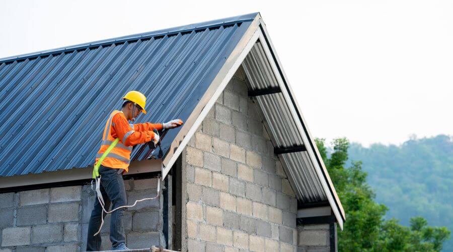 Professional Flat Roofing Installation in Milldale, CT